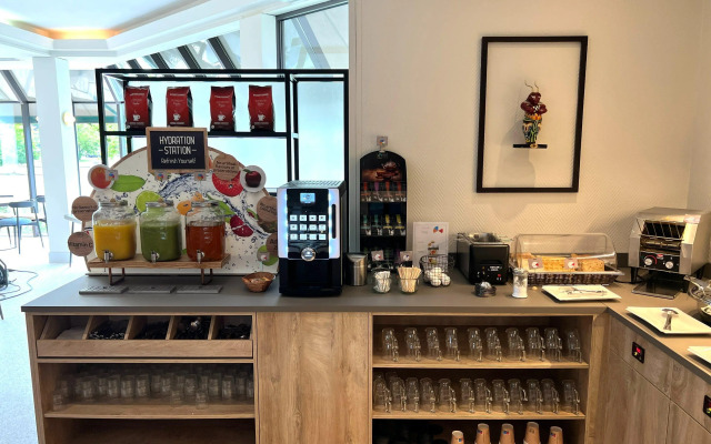 Hotel & Aparthotel Casteau Resort Mons