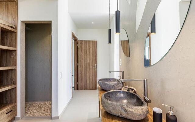 Porti Villas Aphrodite