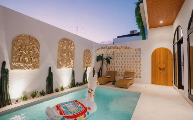 Melviano Suite Villa