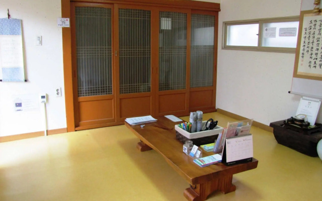Empathy Hanok