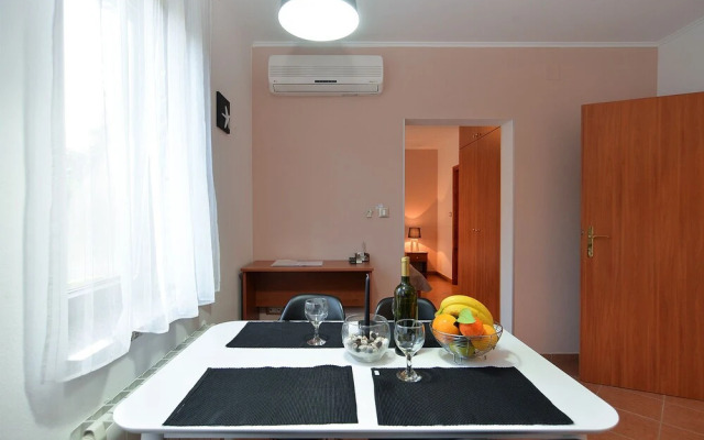 Apartment 1089