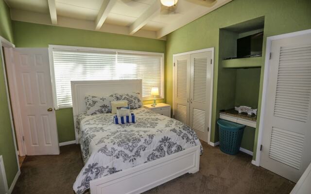 5670 Williams Dr. - M