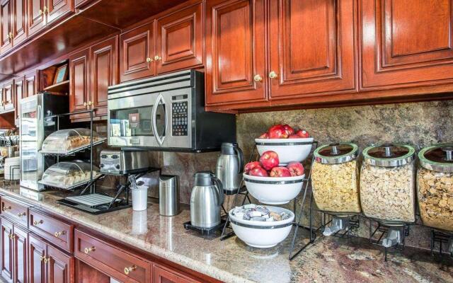 The Oakhurst Inn at Yosemite