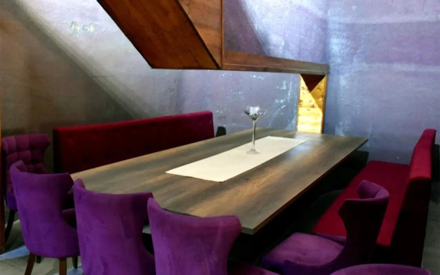 Hotel and winery LOZAR