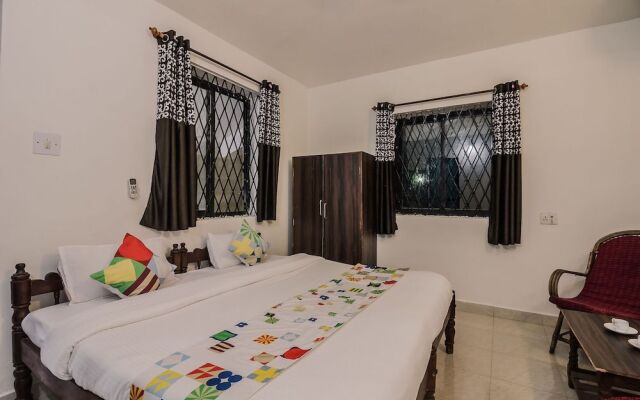 OYO 24114 Home Decent Studio Candolim