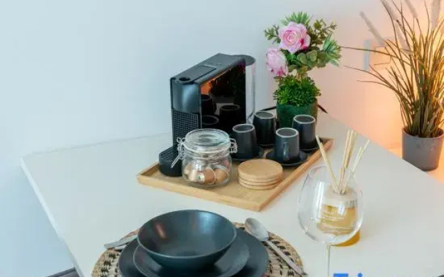 Scent of the Palms by Lagom