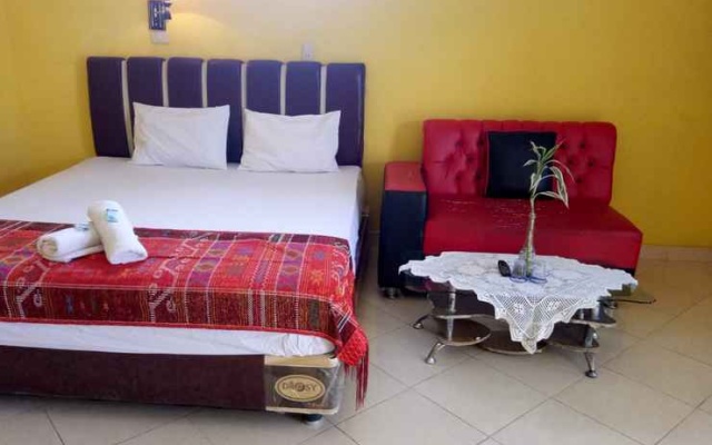 Mafir Hotel & Restaurant – Guest Rooms – Tuk Tuk
