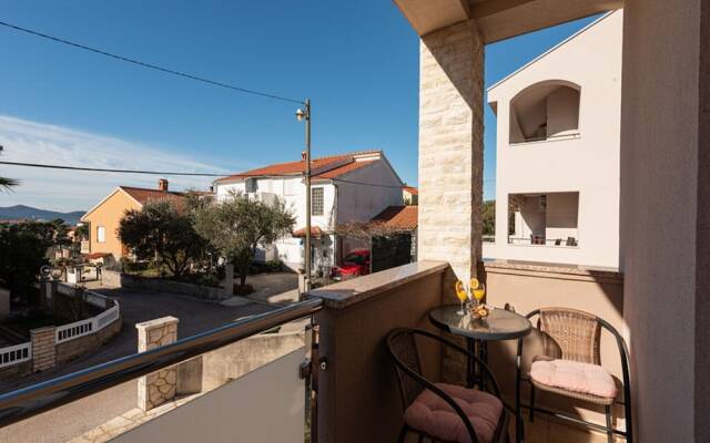 Trendy Holiday Home in Zadar With Balcony