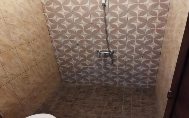 Adine Guest House