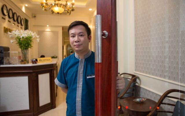 Holiday Emerald Hotel