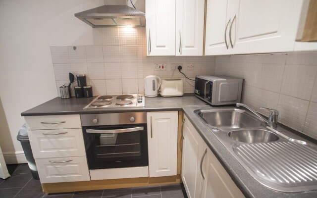 Short Stay Bristol - Stapleton 1 Apartment