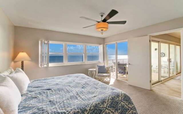 Beach Cottage Look Condo, Ocean View from Spacious Balcony by RedAwning