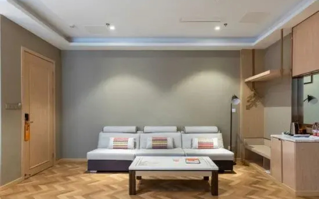 Vienna Hotel (Wanghai West Road, Dongtai)