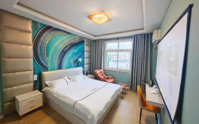 Domain Fashion Hotel (Xinyang Normal University Point)