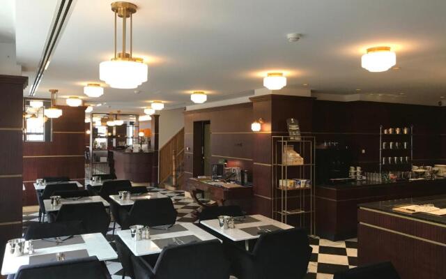 Aquilon Boutique Hotel