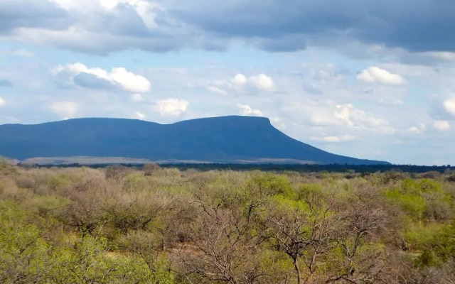 Iphofolo Lodge & Tented Camp