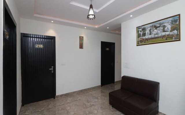 OYO 12750 Hotel Jalsa