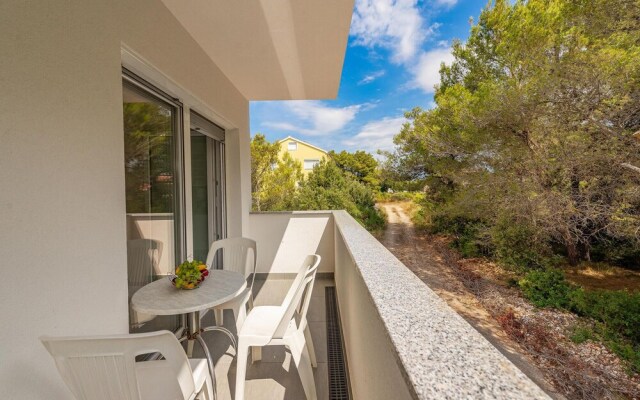 Amazing Apartment in Bibinje With Wifi