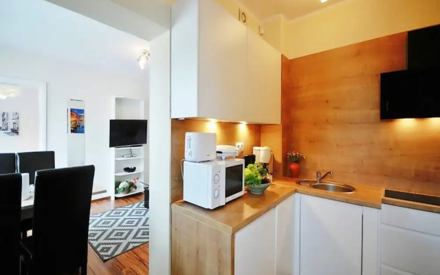 3-room Apartment With Balcony, Close to the Beach