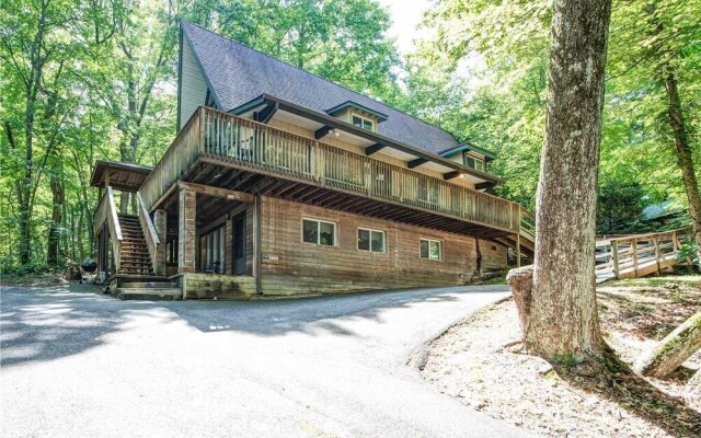 Echota 4 Bedroom Home with Hot Tub