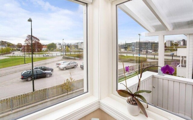 StayPlus 3BR City Apartment With Garden