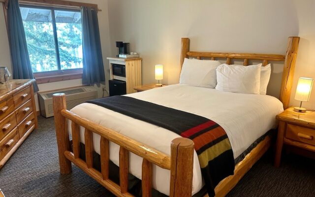 Manhattan Beach Lodge