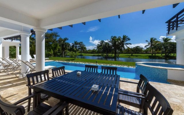 Lake View Villa