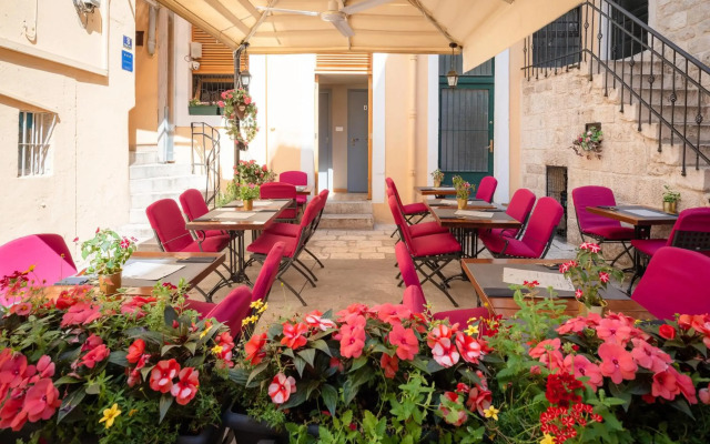 Piazza Heritage Hotel