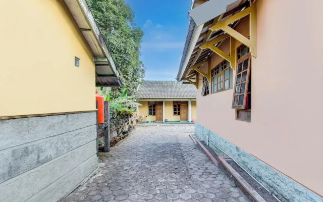 SPOT ON 94211 Pondok Wisata Kaliandra Kaliurang