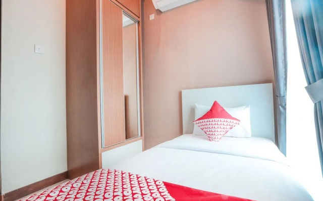 OYO Flagship 755 Appartel Grand Dhika City