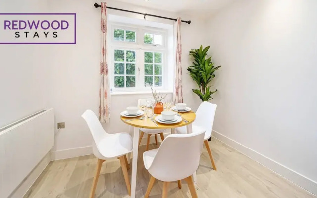 Ragan Court Apartments in Aldershot