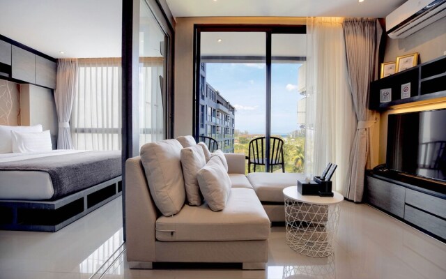 Tropical Sea View Suite B608 at Citygate