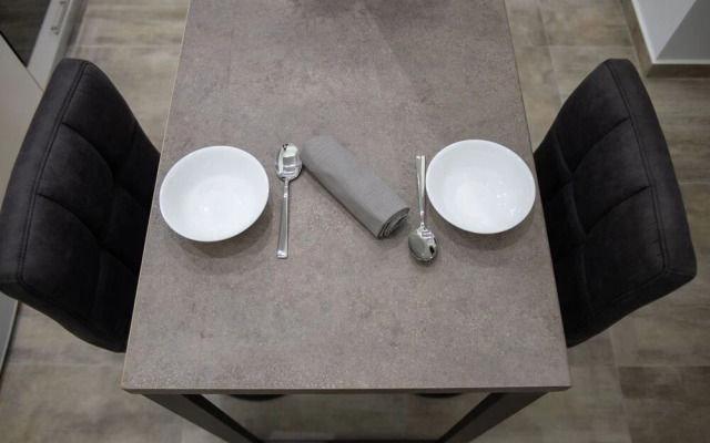 Black Pearl apt in Koukaki