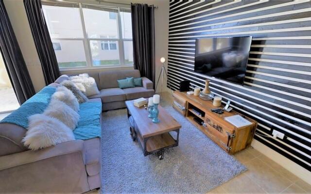 ACO FUN – 4 bd Townhome (1610)