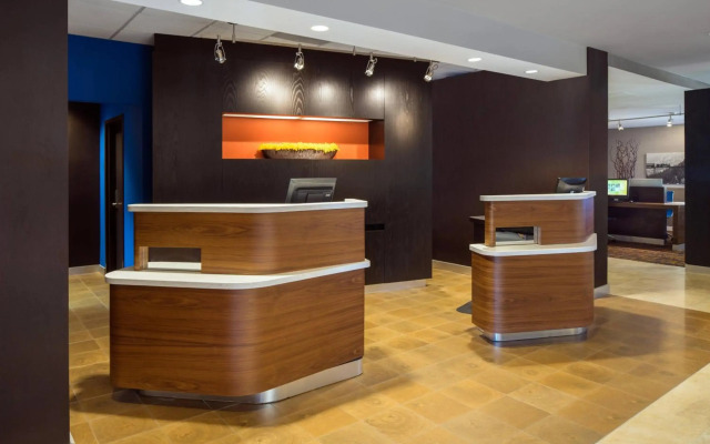 Courtyard by Marriott Denver Central Park