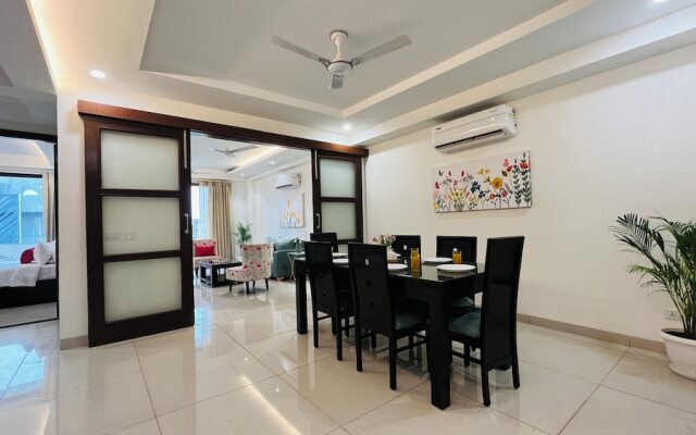 BluO 3BHK Golf Course Road Balcony Lift