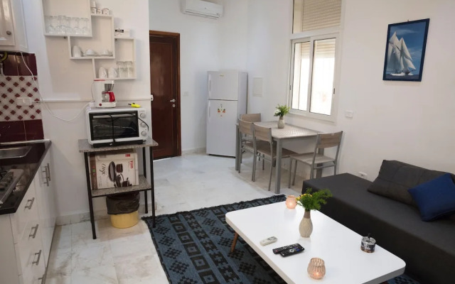 Charmin & Trendy Apartment Marsa Beach