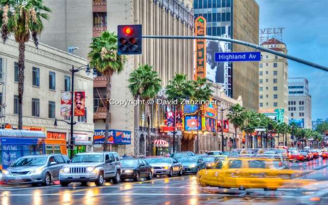 VIP Hollywood LA 5BD Walk of Fame Suite