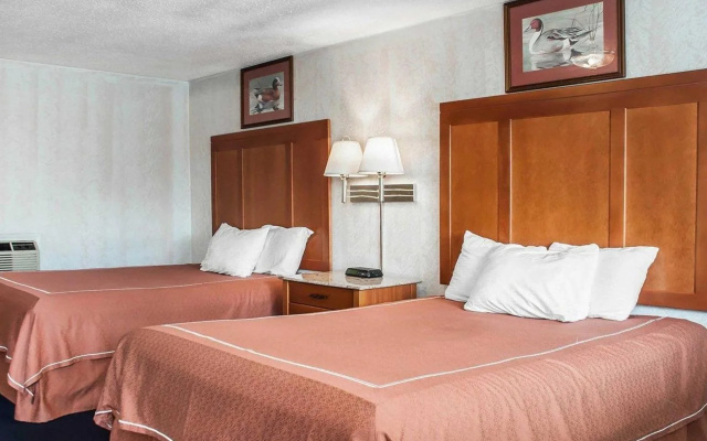 Rodeway Inn & Suites Niagara Falls