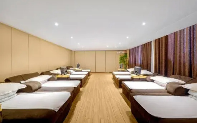 Jinlongtan Leisure Business Hotel