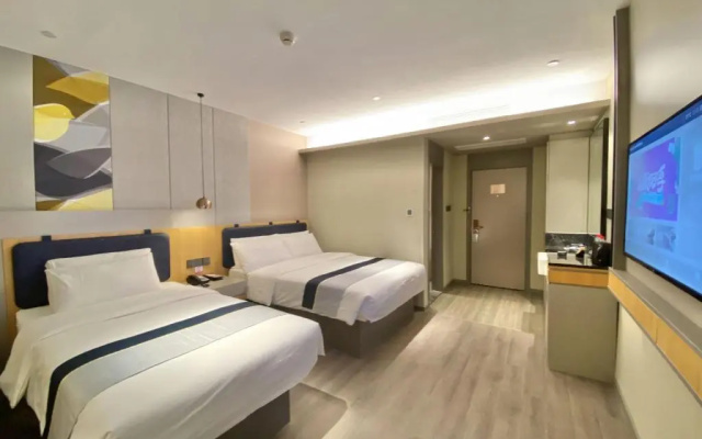 Homeinn Selected Hotel (Beijing Beixinqiao Nanluoguxiang)