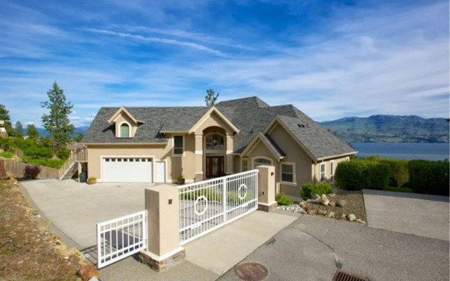 Lake Okanagan Bed and Breakfast