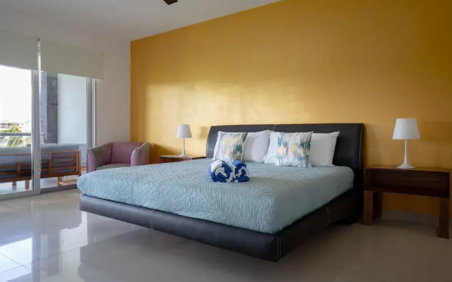 Mareazul 2 Bedroom Condo