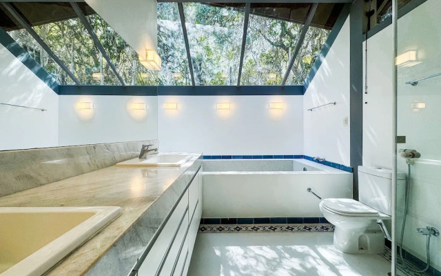 Arquitetura única na Granja Viana