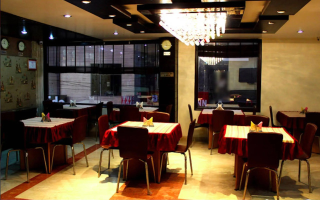 Daanish Residency Hotel