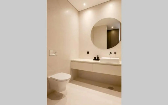 BOUTIQUE Rentals-Art & Charm II Apt w/ Terrace