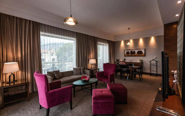 Celik Palace Hotel Convention Center & Thermal SPA