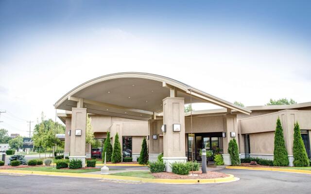 Best Western Plus Guildwood Inn