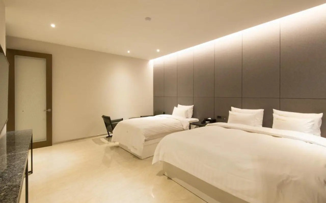 Daejeon The Empress Hotel