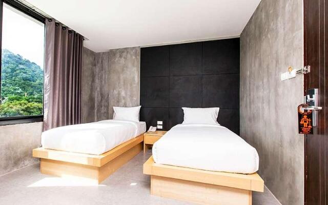 B2 Phuket Boutique & Budget Hotel